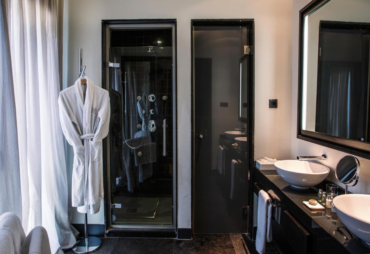 chambres froides de l'hôtel palacio villapanés séville salle de bain