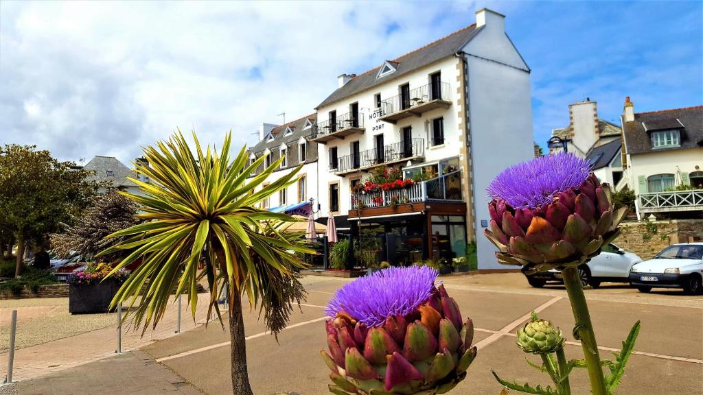 hotel du port locquirec bretagne