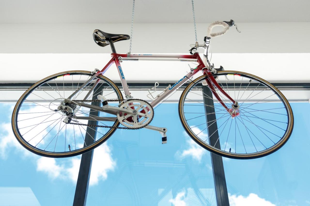 hotel leo bbb dutch renesse coast pays bas décoration vélo