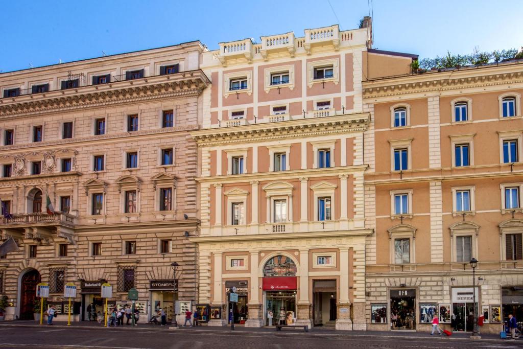 hôtel nazionale 51 groupe rome italie bâtiment