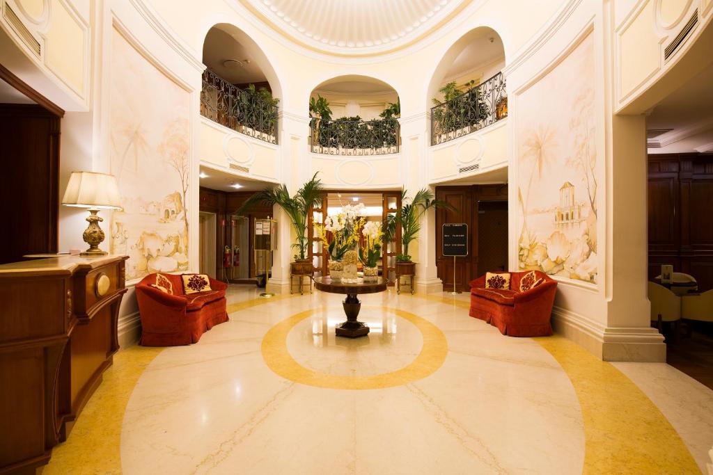 hotel palazzo alabardieri neapel lobby