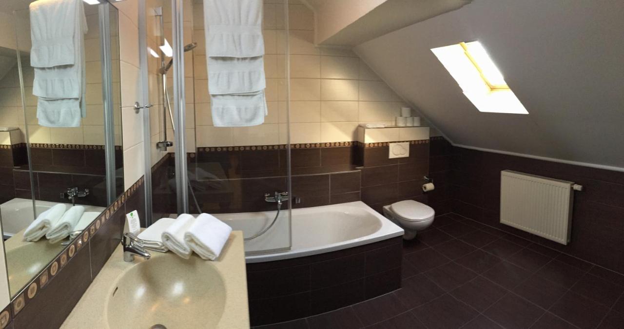 hotel pax ville de luxembourg bain