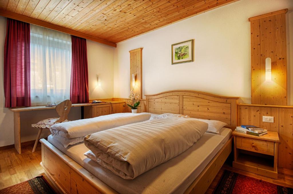 hotel stoa elegant & romantic guest house san vigilio di marebbe dolomiten bed