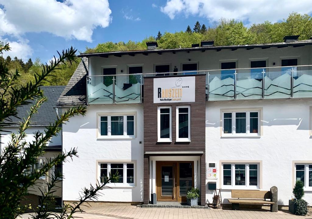 naturboutique hôtel rauszeit willen bâtiment sauerland