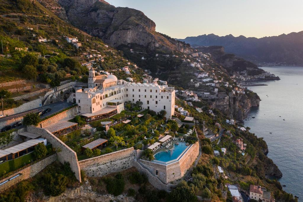  monastero santa rosa hotel & spa conca dei marini côte amalfitaine