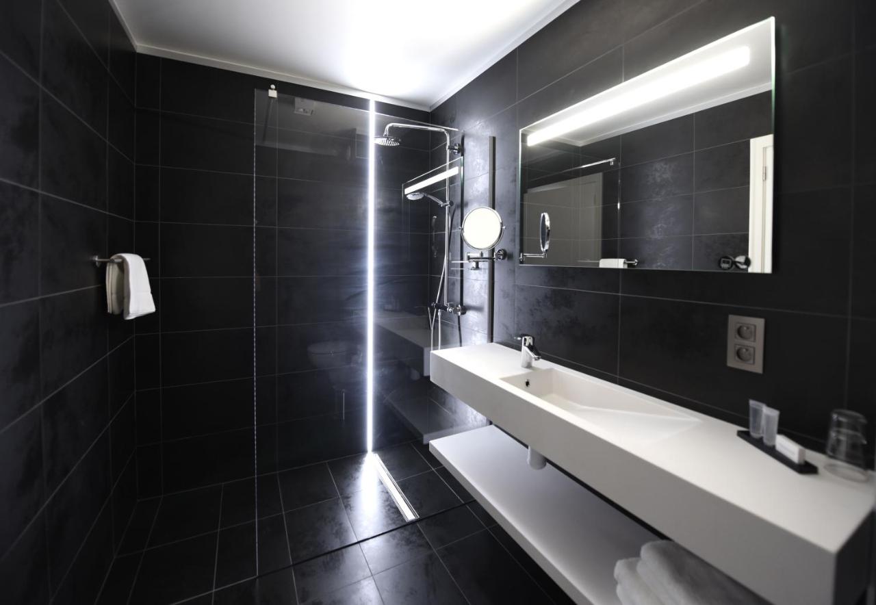 le 24 hotel spa hohes venn bathroom