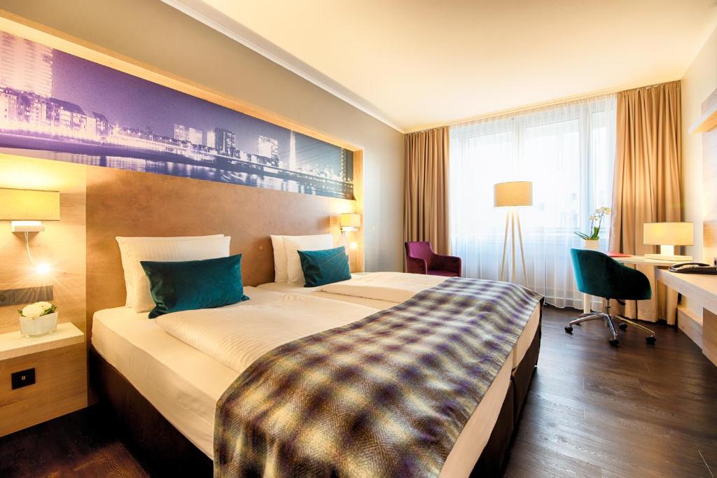 leonardo royal hotel dusseldorf bed